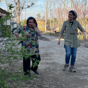 بنفشه و شهین خانم عینی